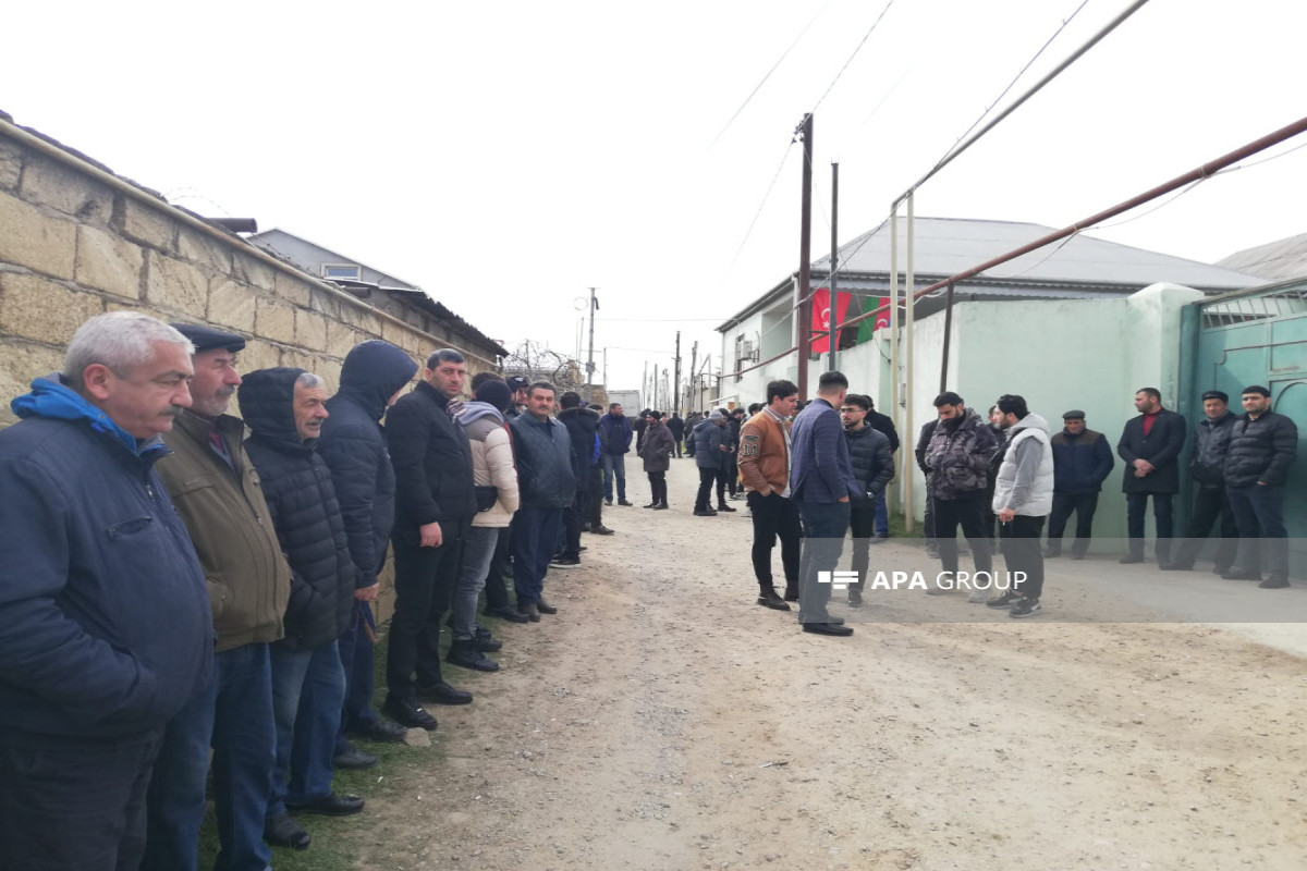 Türkiyədə zəlzələdə həlak olan tələbələr Sumqayıtda dəfn olunub - FOTO  - YENİLƏNİB 