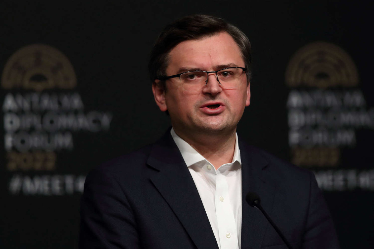 Kuleba: “Heç bir ölkə Ukraynaya döyüş təyyarələri vəd verməyib”