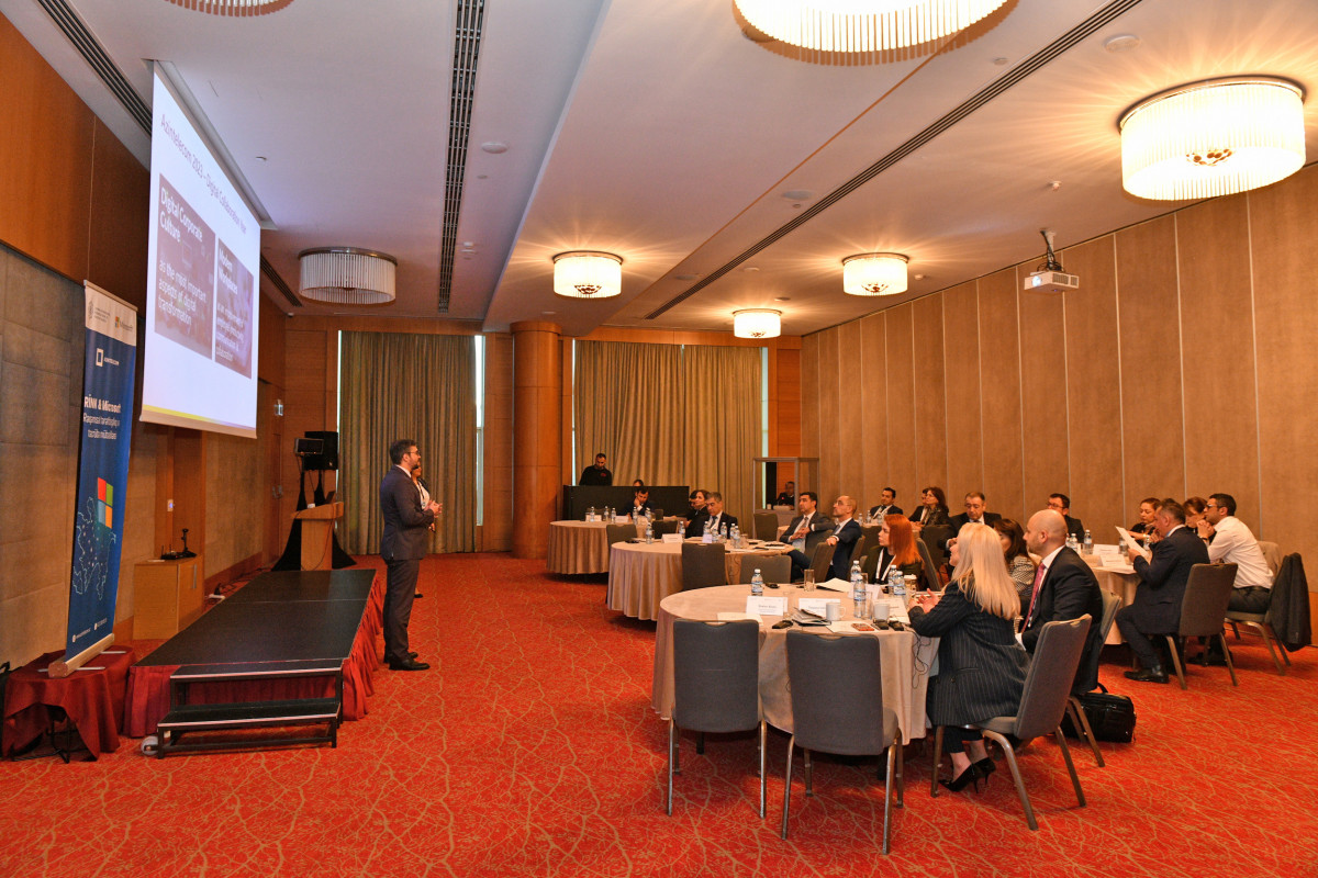 Rəqəmsal İnkişaf və Nəqliyyat Nazirliyi “Microsoft”la birgə Bakıda seminar keçirib