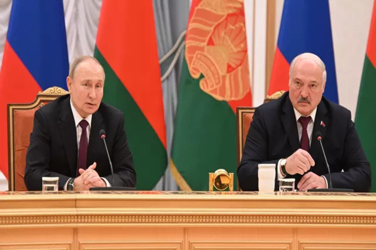 Putinlə Lukaşenko arasında danışıqlar başlayıb