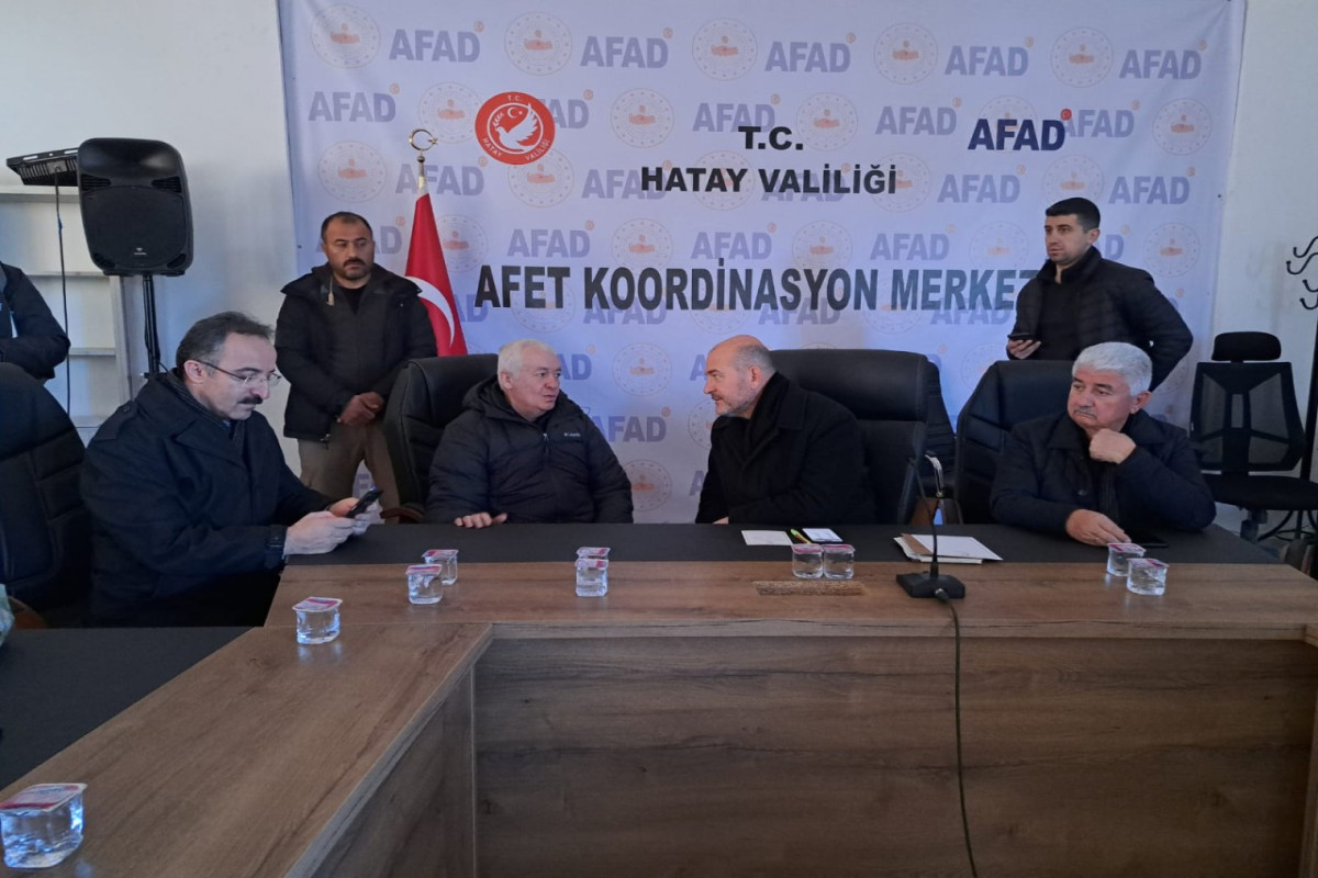 Hataydakı Koordinasiya Mərkəzində Etibar Mirzəyev və Süleyman Soylunun iştirakı ilə toplantı keçirilib - FOTO 