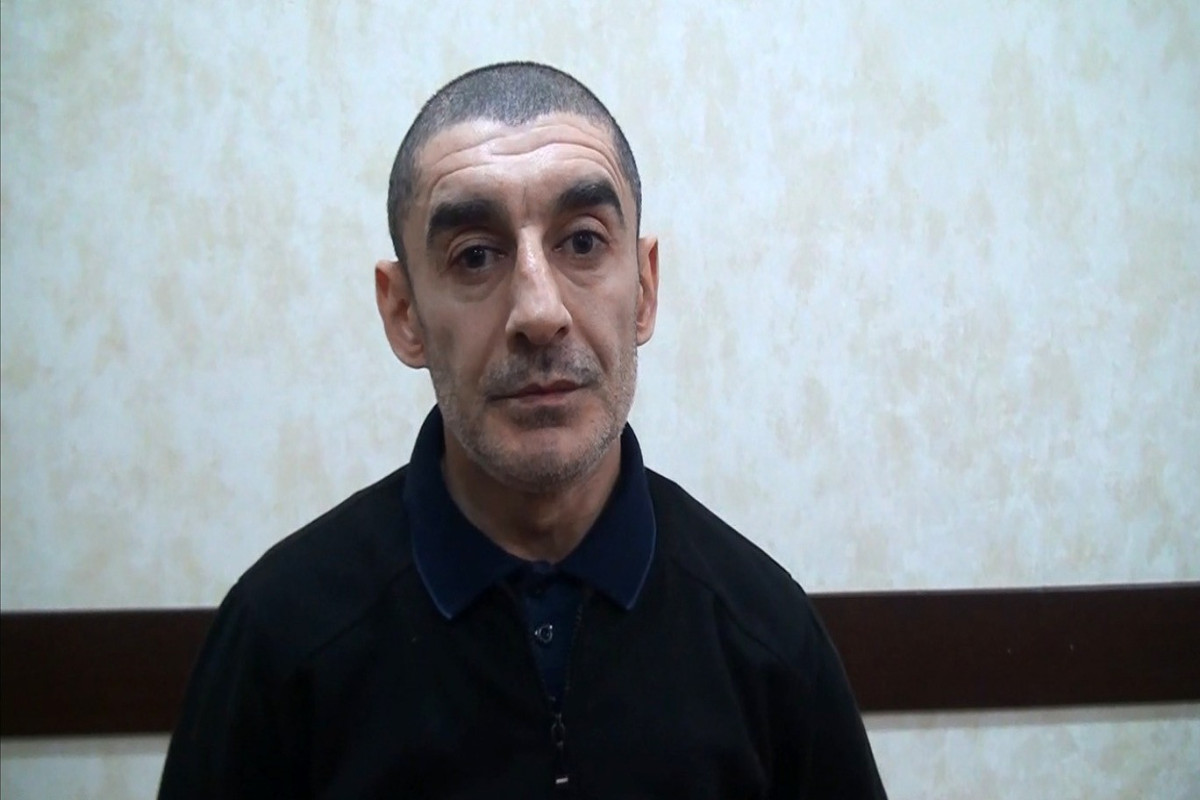 Onlayn yolla aldığı 1 kq-dan çox narkotiki atıb qaçmaq istəyən şəxs saxlanılıb