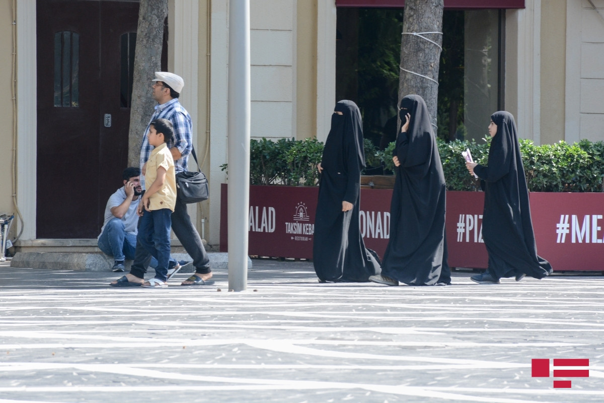 Ötən il daimi yaşamaq üçün Azərbaycana 2869 nəfər gələn qeydə alınıb