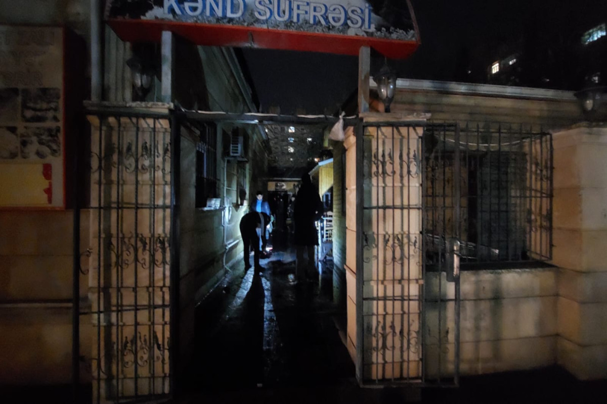 Bakıda kafedə başlayan yanğın söndürülüb - YENİLƏNİB  - FOTO 