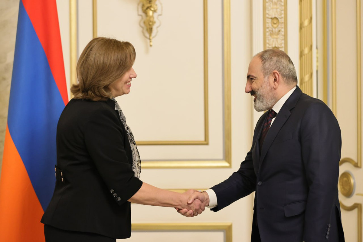 Пашинян встретился с новым послом США