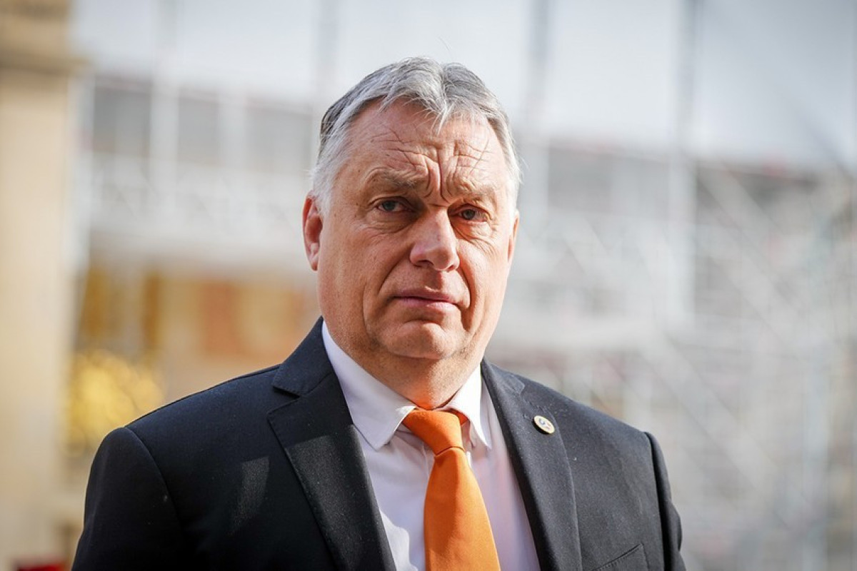 Politico: Orban Aİ-ni sanksiyaları veto etməklə təhdid edir