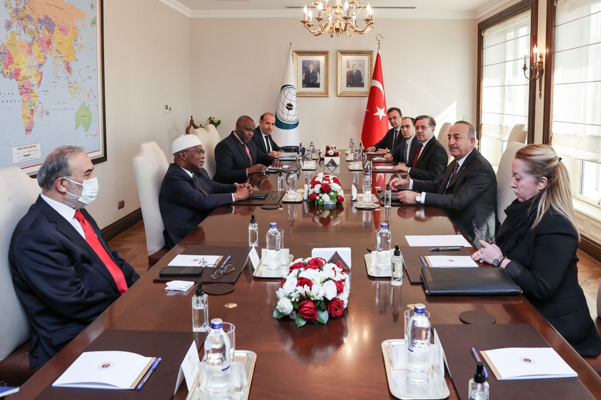 Çavuşoğlu İƏT Baş katibi ilə görüşüb