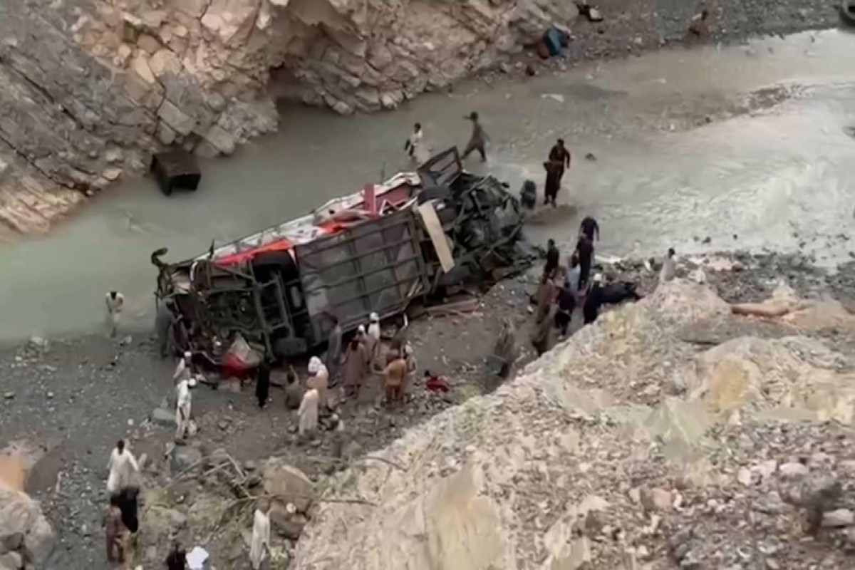 13 killed, 20 injured in road accident in Pakistan