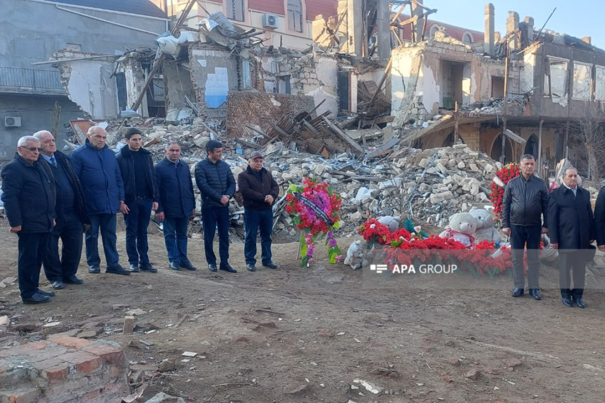 Gəncədə Xocalı soyqırımı qurbanlarının xatirəsi yad edilib - FOTO 