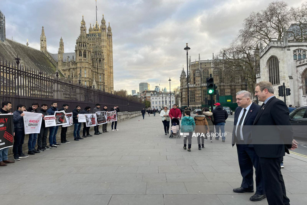 Action commemorating the 31st anniversary of the Khojaly genocide was held in front of the British Parliament-PHOTO 