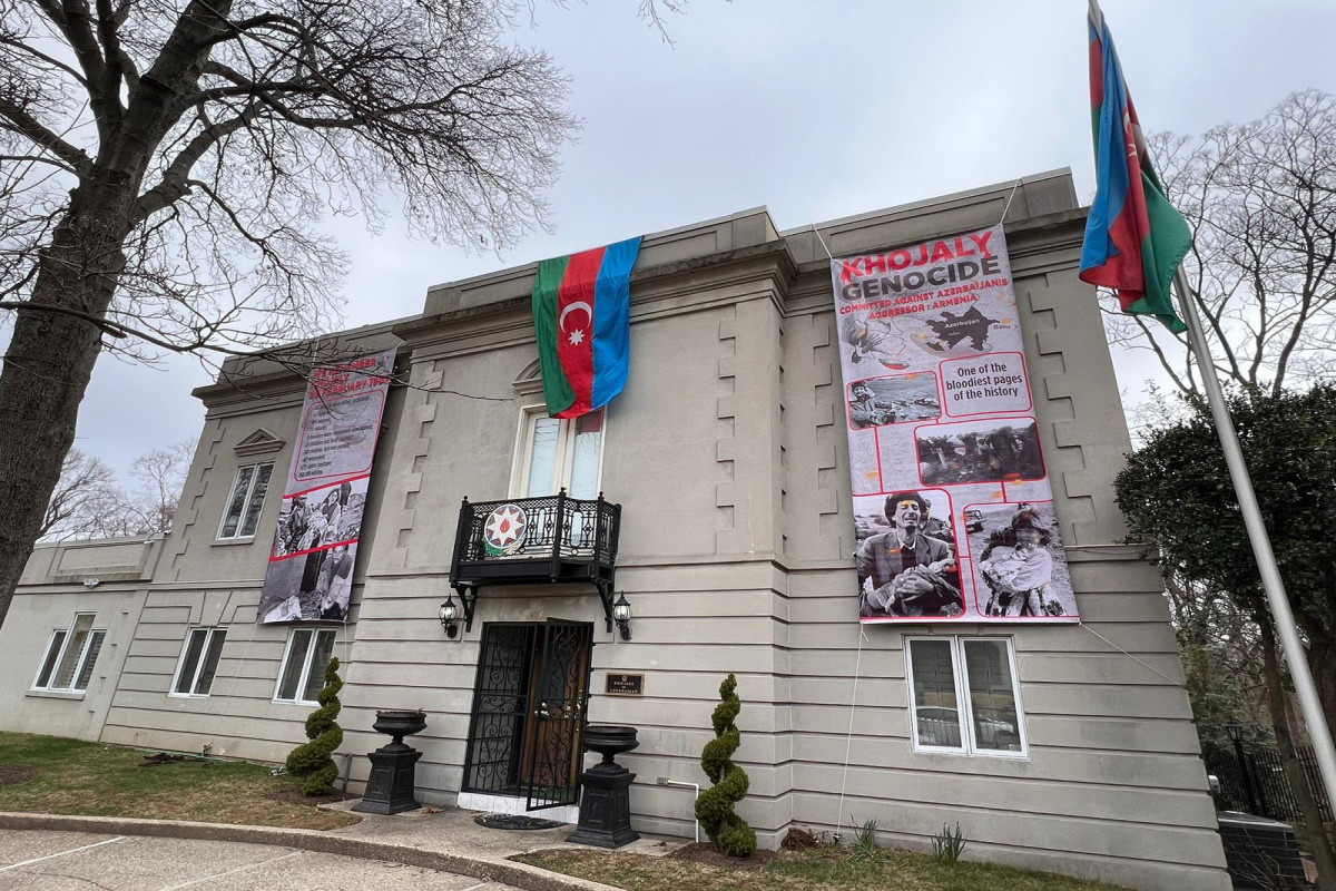 Армяне устроили провокацию перед посольством Азербайджана в США