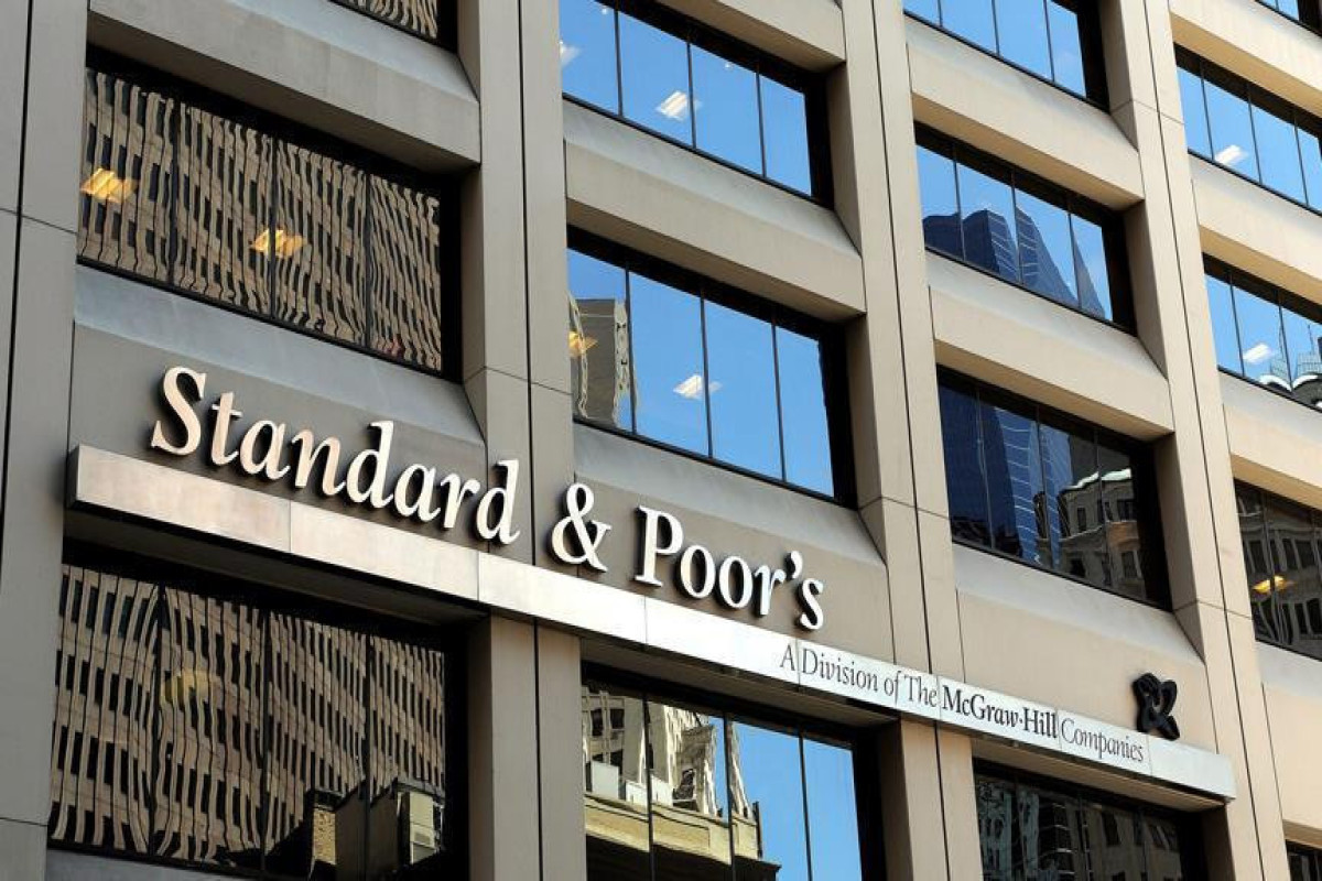 S&P улучшило оценку рисков по банковскому сектору Азербайджана