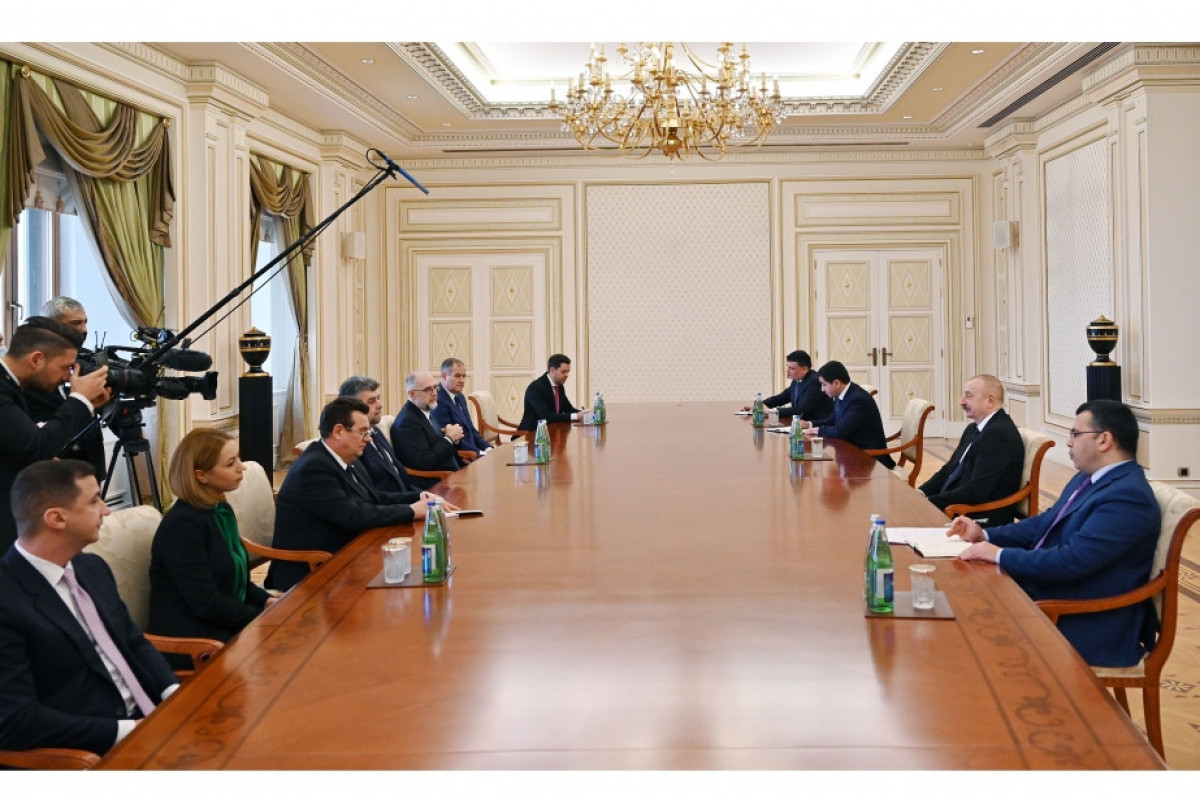 Президент Ильхам Алиев принял делегацию парламента Румынии - ОБНОВЛЕНО 