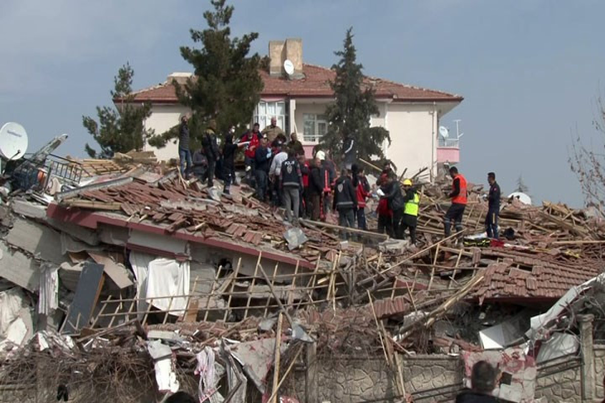В результате  землетрясения в Малатье 1 человек погиб, 69 получили ранения-ОБНОВЛЕНО-2 