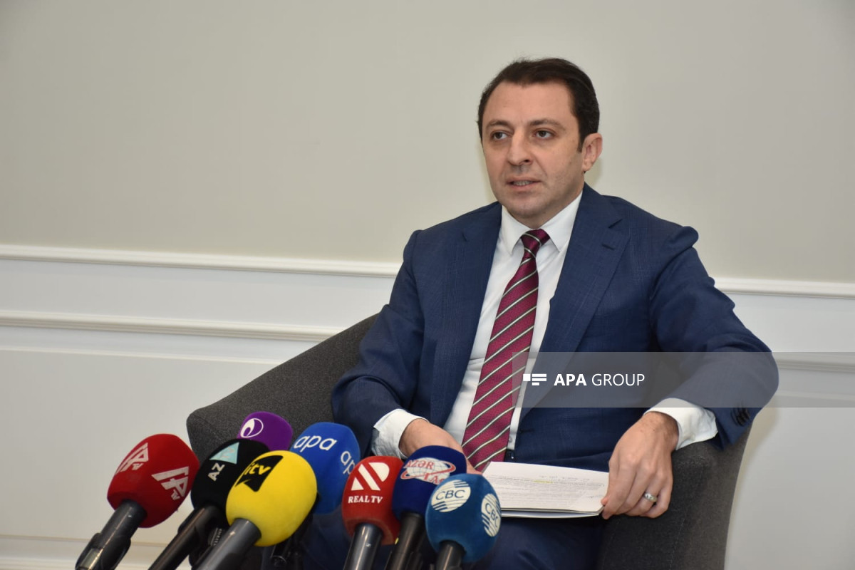 XİN başçısının müavini Elnur Məmmədov BMT-nin Humanitar Məsələlərin Koordinasiya Ofisinin rəhbəri ilə görüşüb - FOTO 