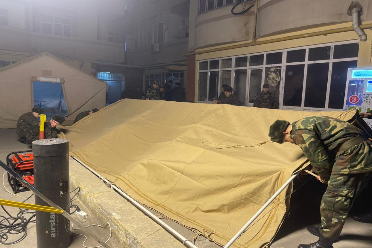 На месте взрыва в Баку установлены палатки-ФОТО -ВИДЕО 