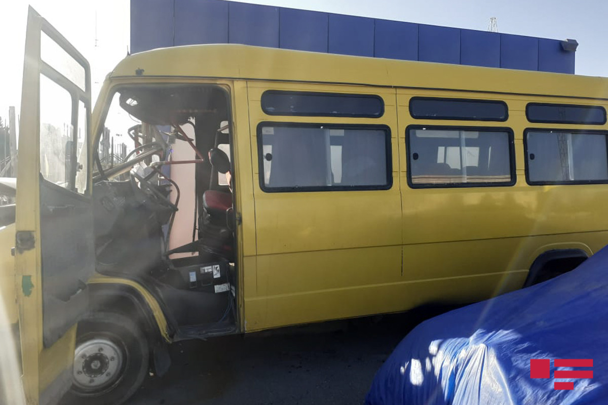 Şəkidə mikroavtobus minik avtomobili ilə toqquşub, 7 nəfər xəsarət alıb - YENİLƏNİB  - VİDEO 