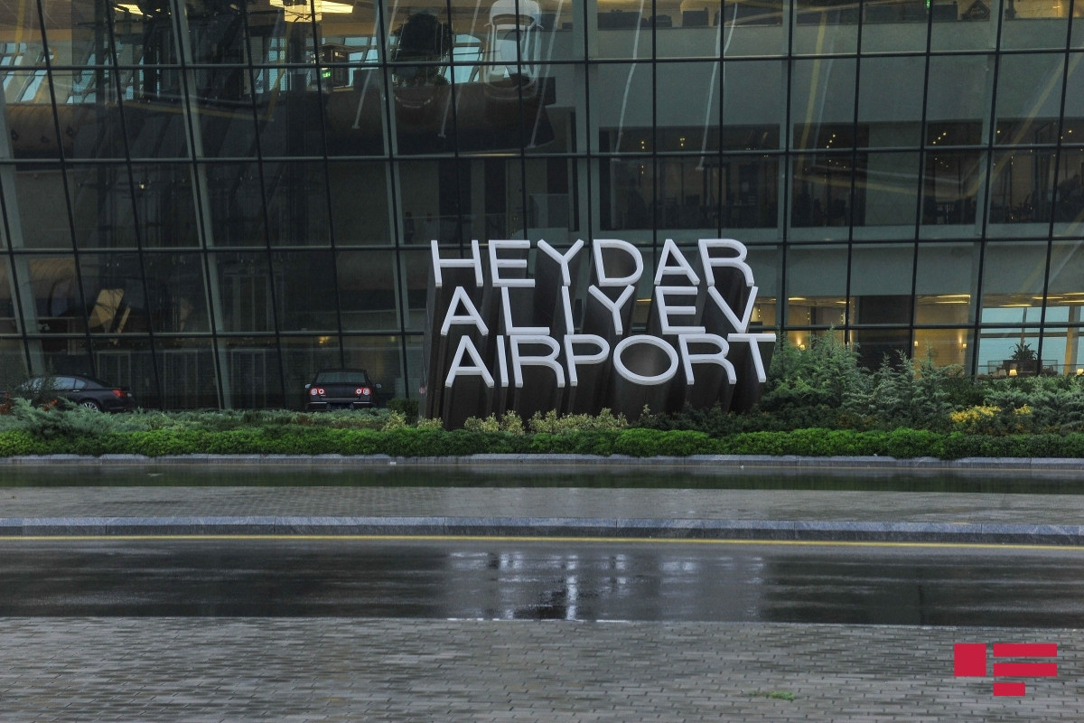 Frankfurt-Almatı-Astana reysi ilə uçan təyyarə Bakı hava limanına enib