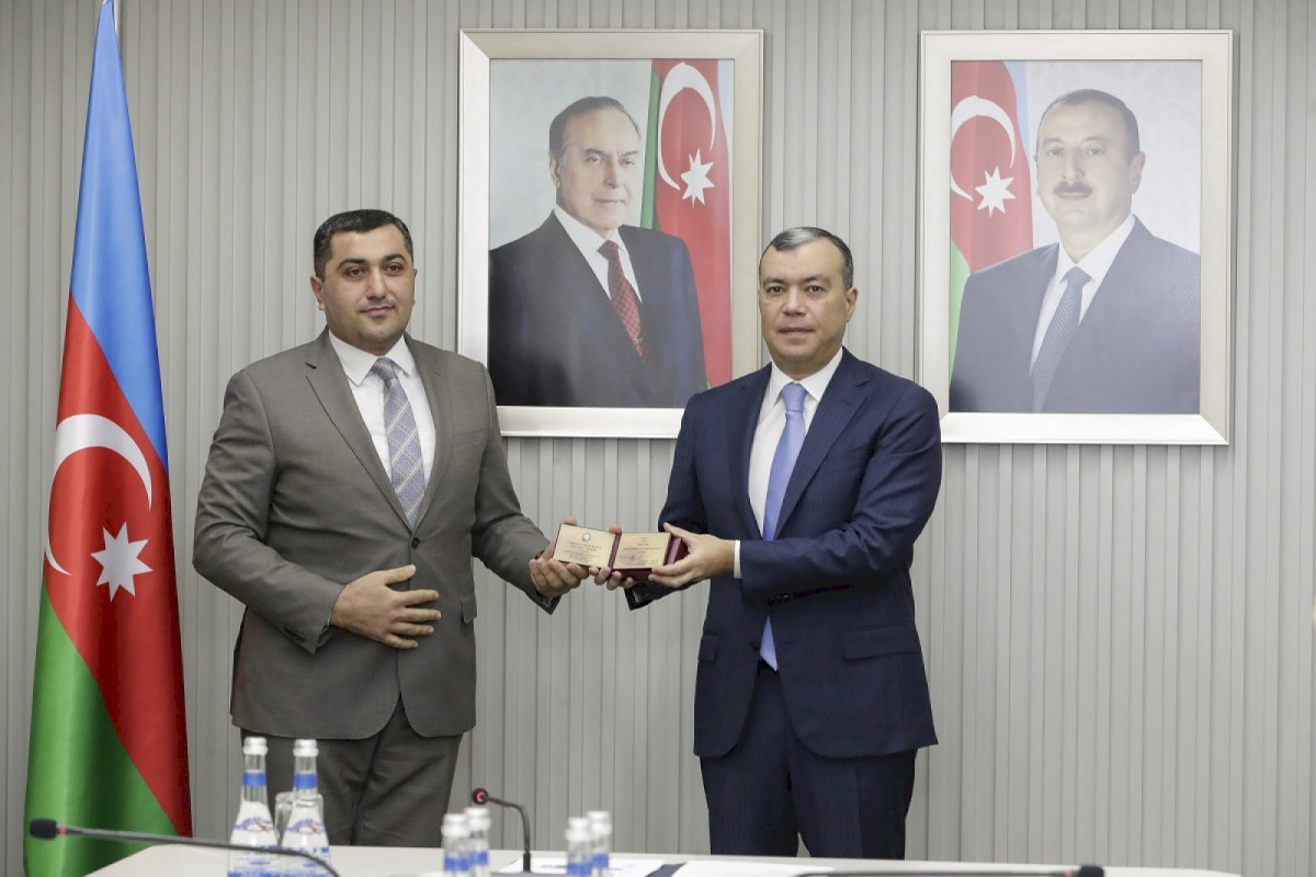 Nazir: Müavinət və təqaüdlərin artırılması üçün NK 10 gün ərzində dövlət başçısına təkliflər təqdim etməlidir