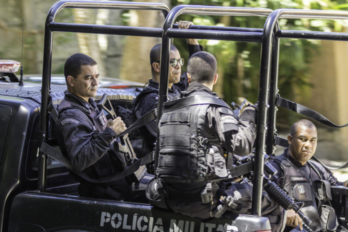 За участие в погромах в столице Бразилии задержано 400 человек-ОБНОВЛЕНО 