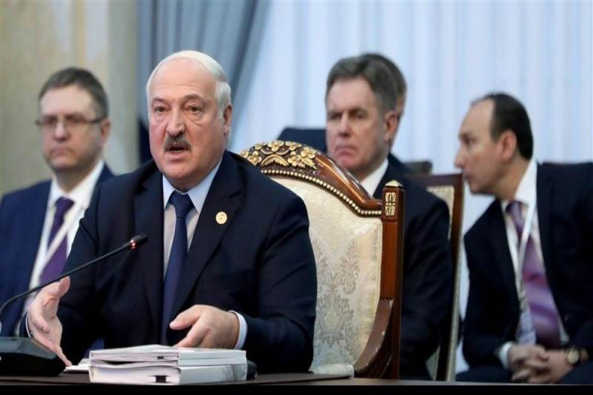 Lukashenko dispels rumors about his illness