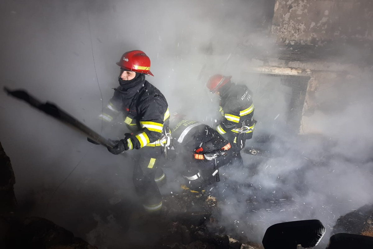 В поселке Баилово в квартире произошел пожар, пострадали 2 человека-ФОТО -ВИДЕО 