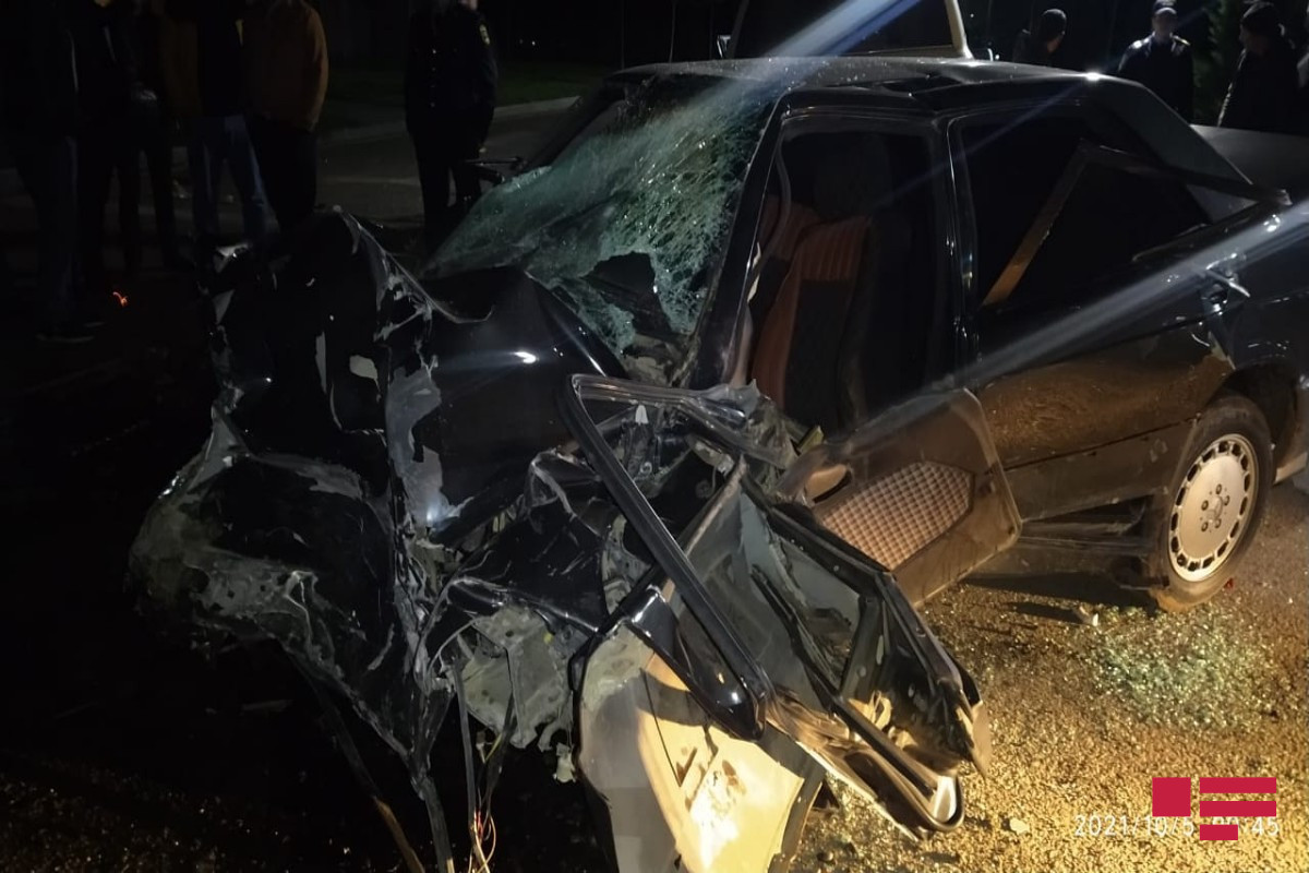 Gəncədə yollar buz bağlayıb, qəzalar olub