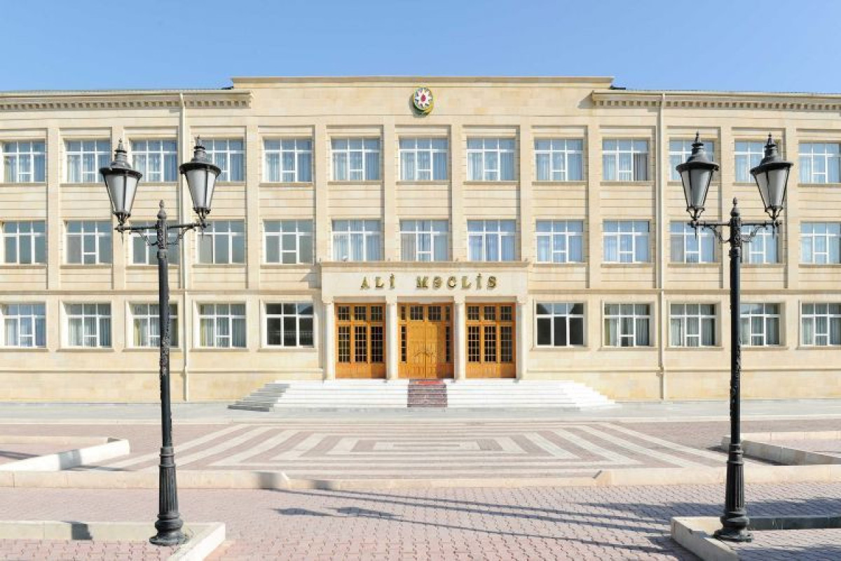 Naxçıvan Ali Məclisinin sessiyasında dotasiyadan asılılığın azaldılması müzakirə edilib, büdcə təsdiqlənib