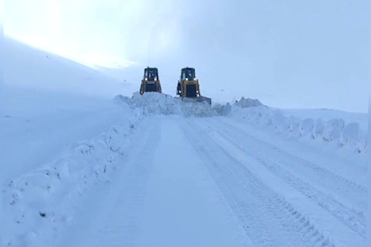 В армии не зафиксировано случаев обморожения, в Кяльбаджаре и Лачине 804 км дорог расчищены от снега-ВИДЕО 