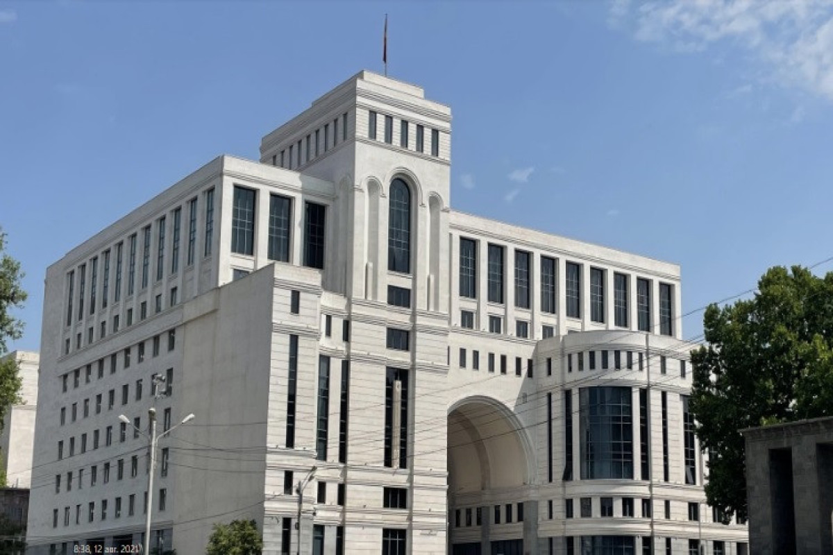 Ереван призвал генсека ОДКБ проверить заявление Секретариата об отмене учений