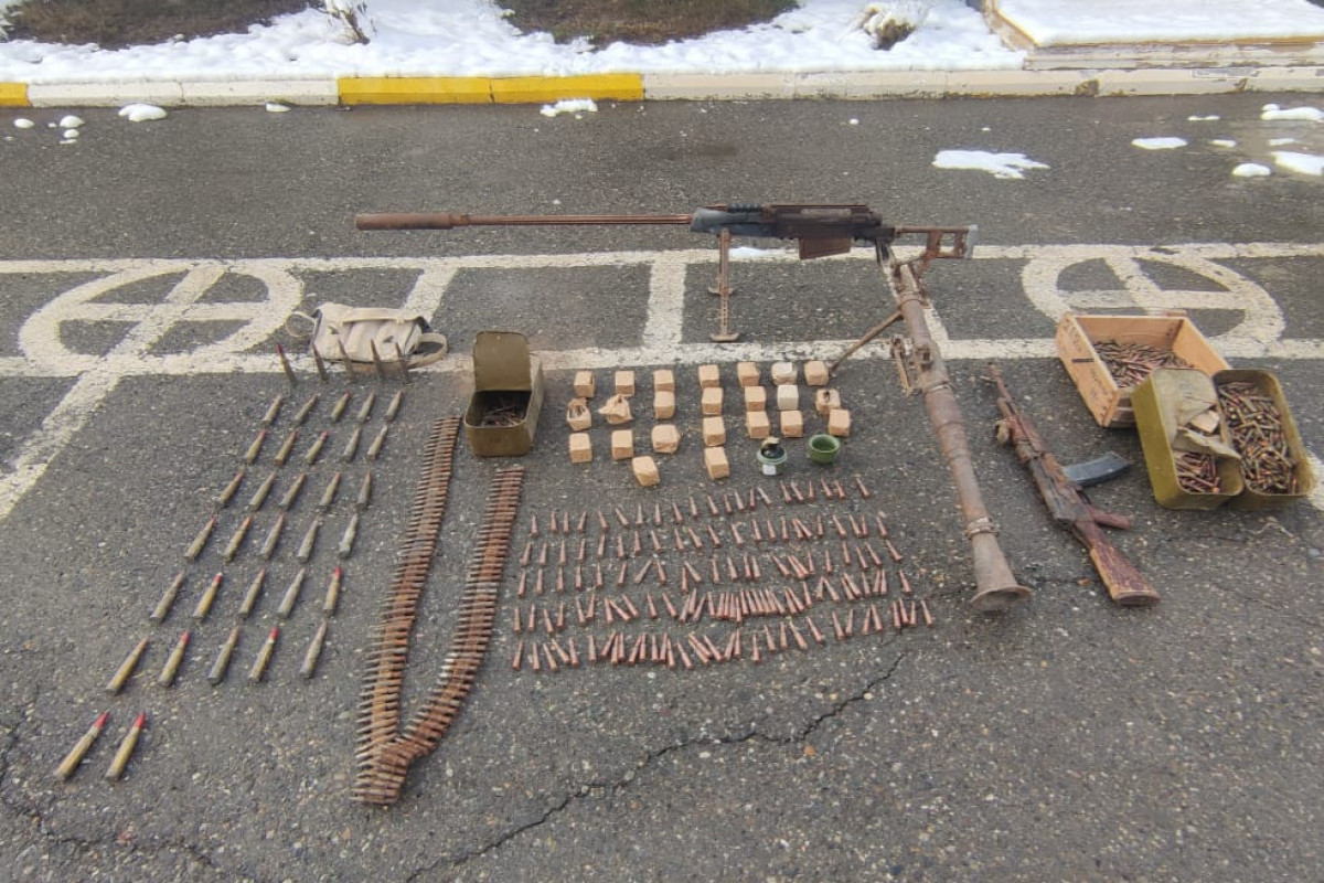 В селе Туг Ходжавендского района обнаружены оружие и боеприпасы-ВИДЕО 