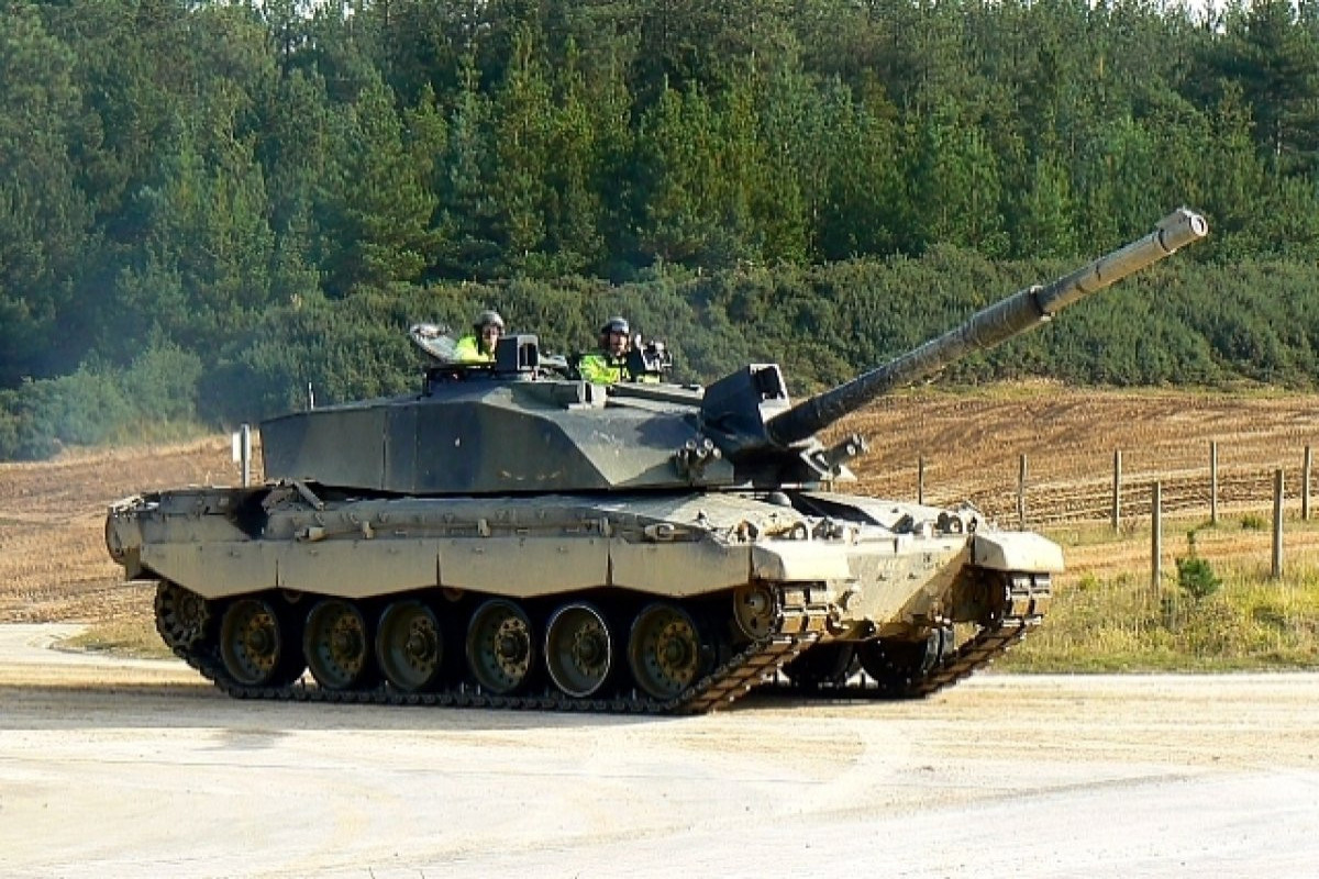 Britaniya Ukraynaya 14 ədəd “Challenger 2” tankı verir