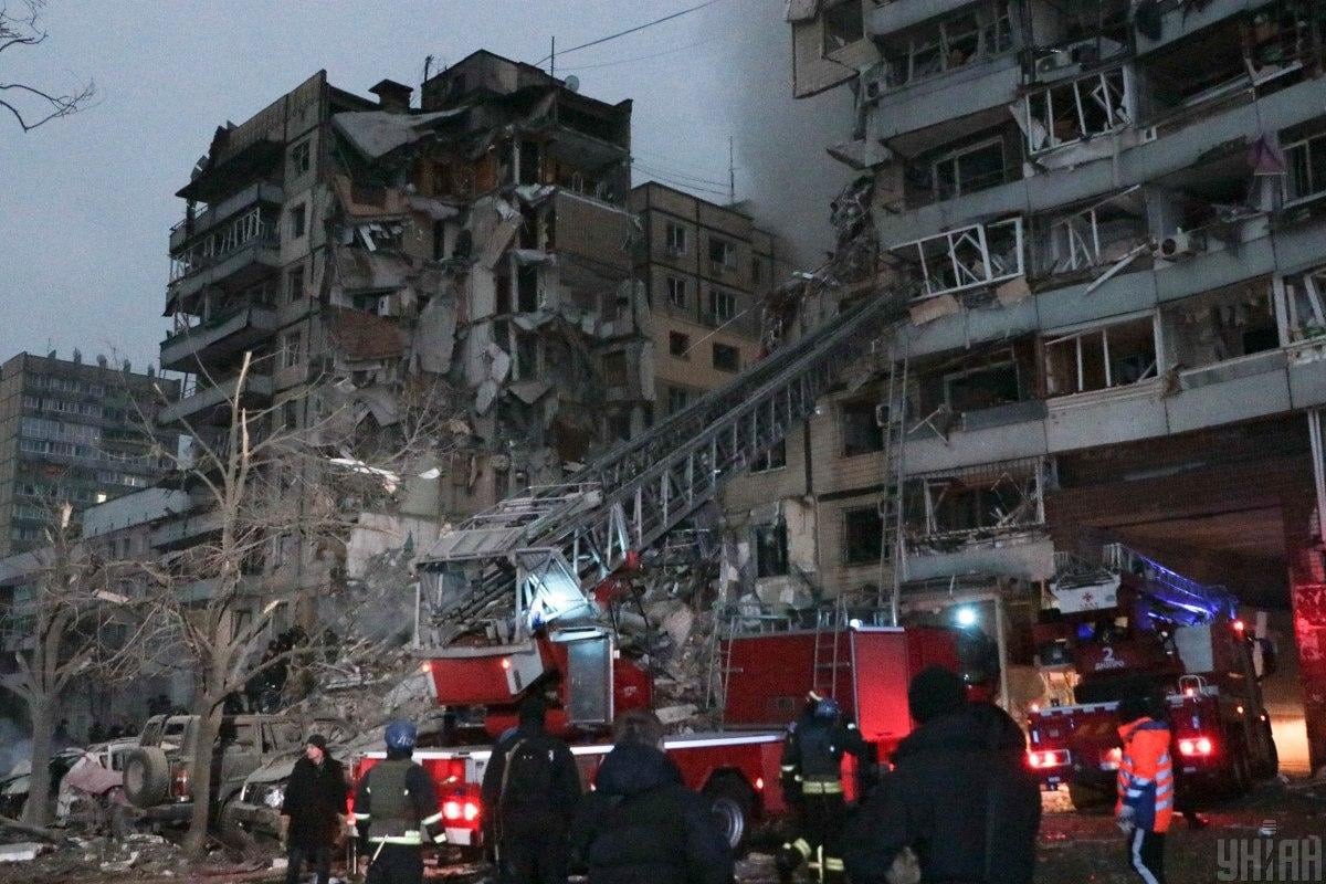 Мэрия Днепра: Люди пишут смс из-под завалов