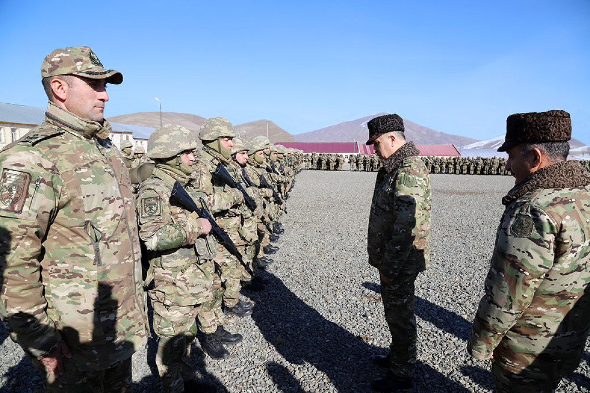 Leadership of Azerbaijan's MoD visited commandos and other military units on the border with Armenia-PHOTO 