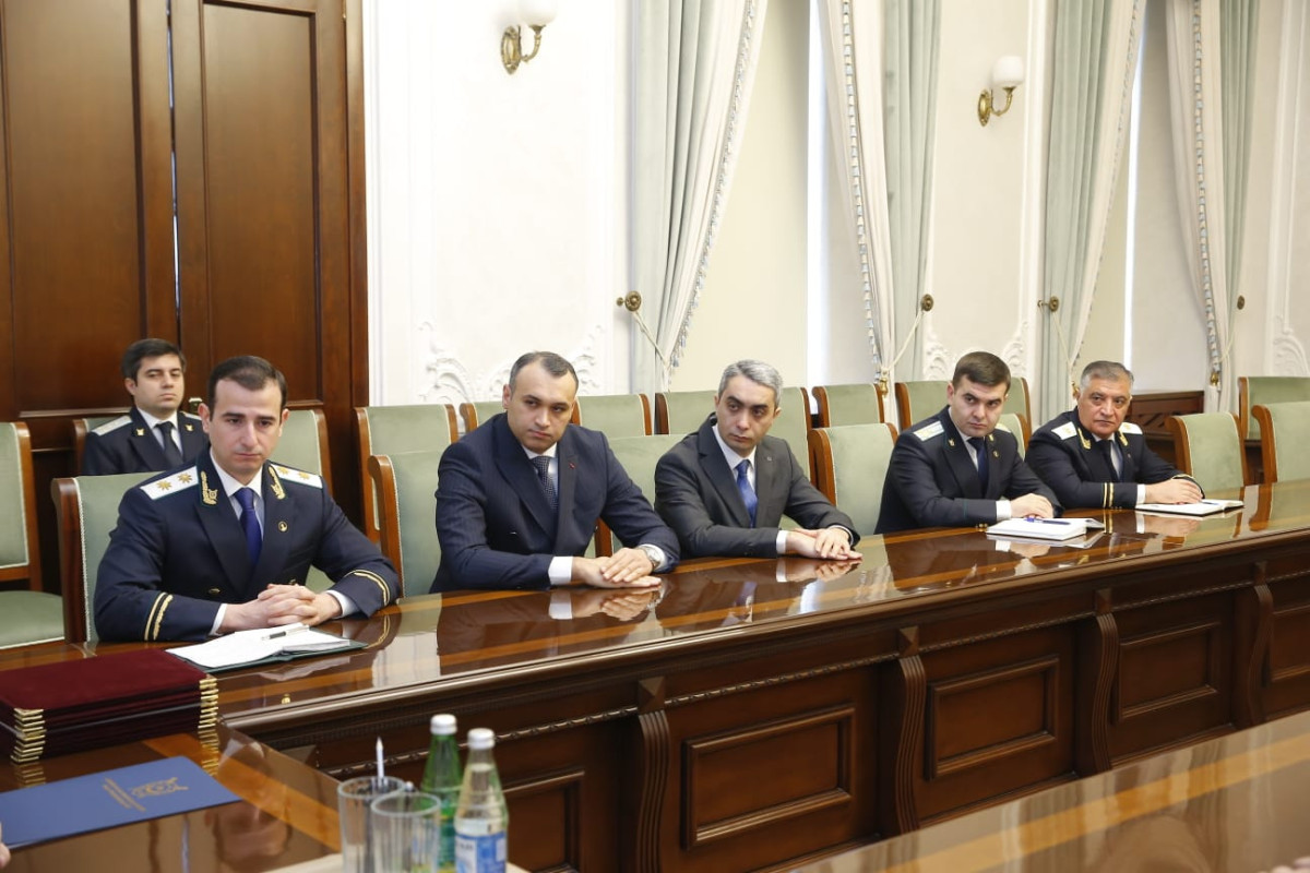 Kamran Əliyev hakim  təyin edilmiş prokurorlarla görüşüb - FOTO 