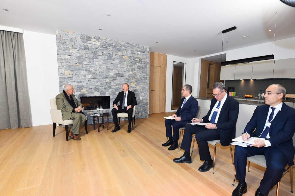 В Давосе состоялась встреча Президента Ильхама Алиева с генеральным исполнительным директором компании «Kromatix SA»