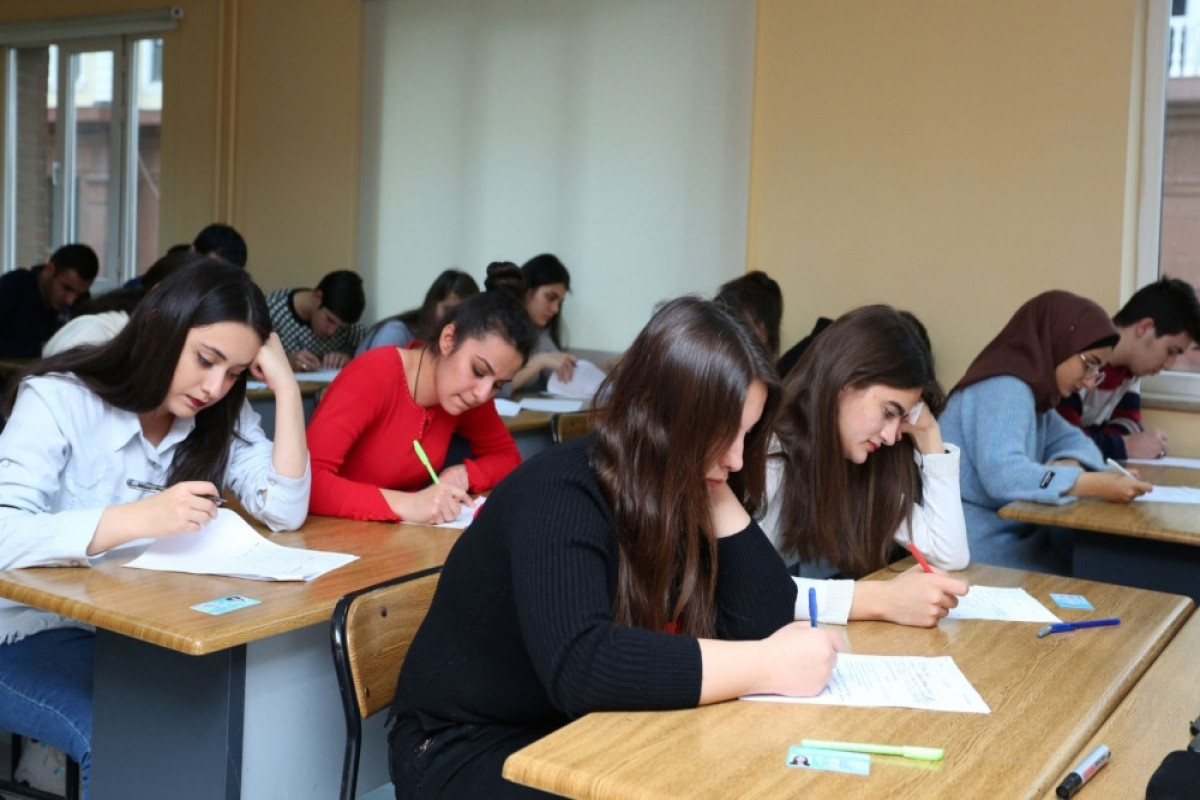 Azərbaycanda təhsil alan xarici tələbələrin sayı açıqlanıb