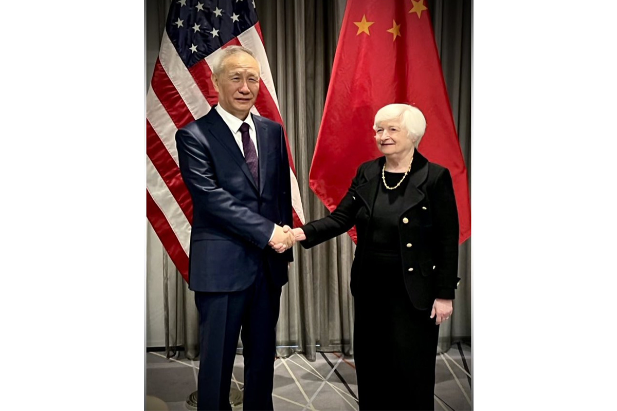 ABŞ maliyyə naziri Çin Baş nazirinin müavini ilə görüşüb