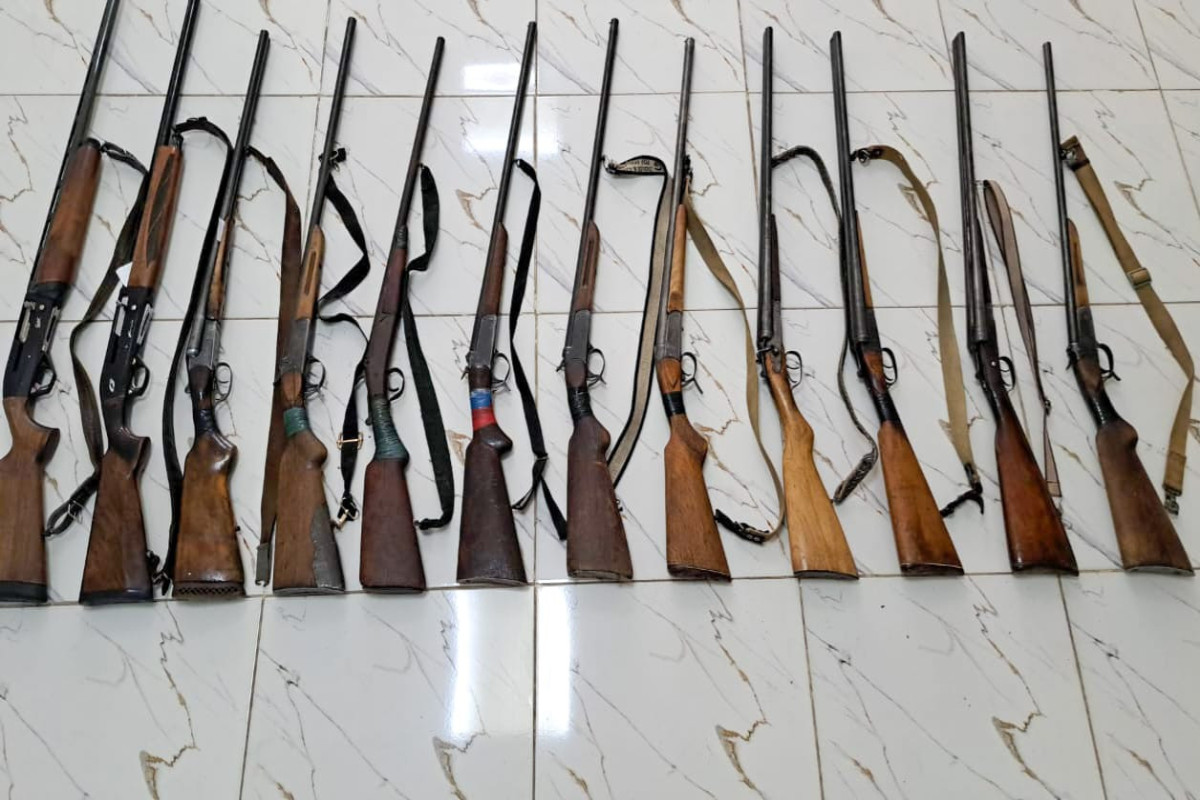 Astara sakinlərindən qanunsuz saxlanılan odlu silahlar aşkarlanıb