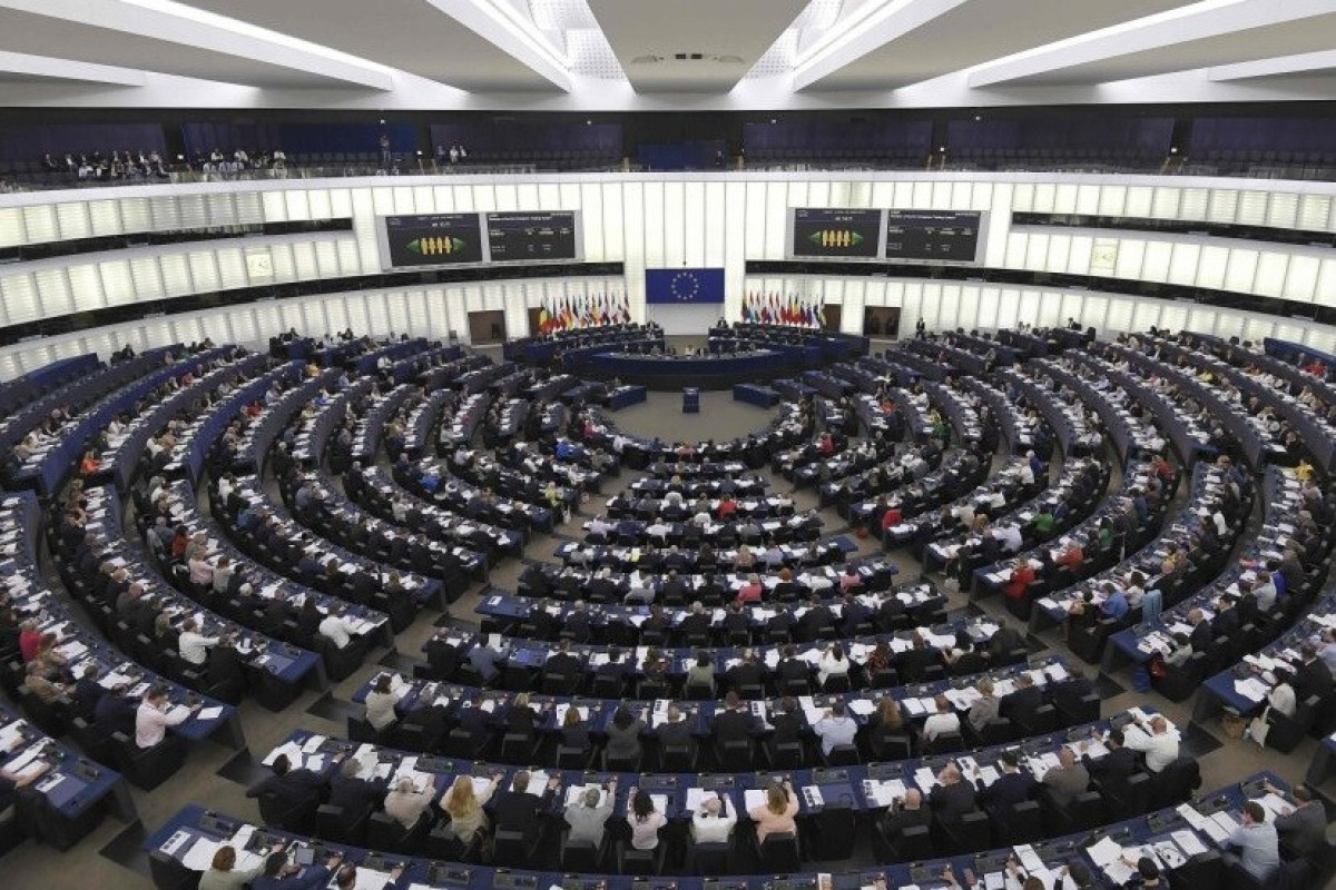 Европарламент проголосовал за спецтрибунал для Путина