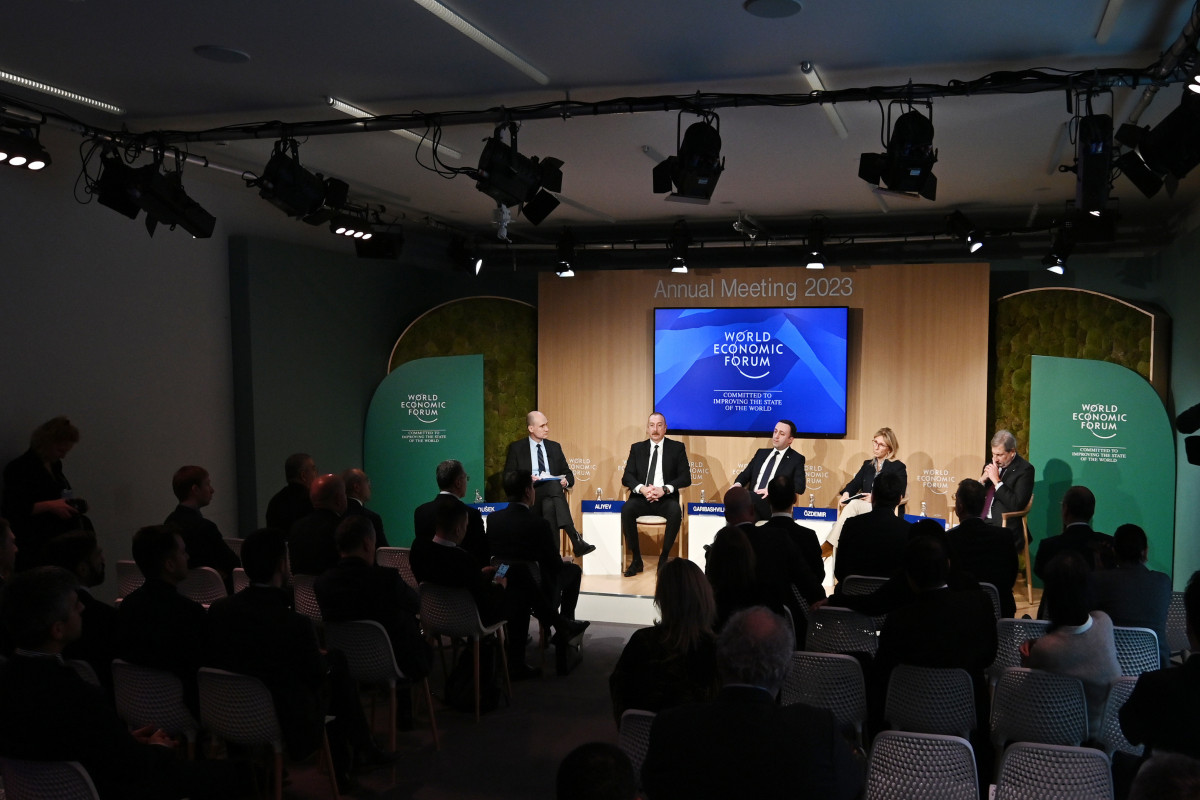 Prezident İlham Əliyev Dünya İqtisadi Forumu çərçivəsində keçirilən panel iclasında iştirak edib - YENİLƏNİB 