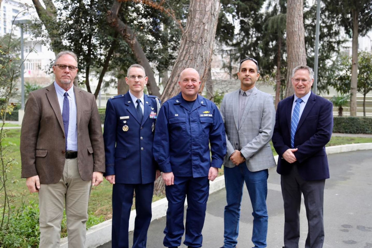 В Баку прибыл директор совместного межведомственного центра борьбы европейского командования США