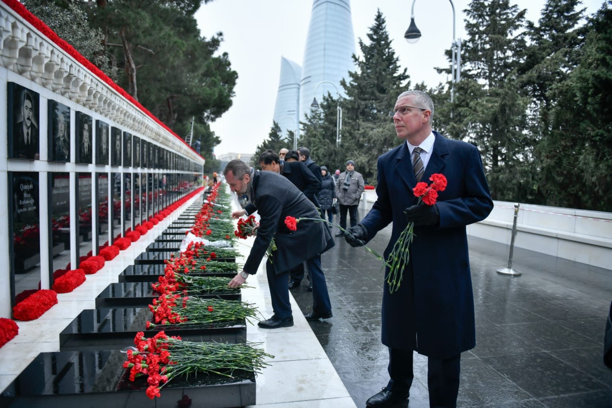 Посол Великобритании в Азербайджане поделился публикацией в связи с 20 января