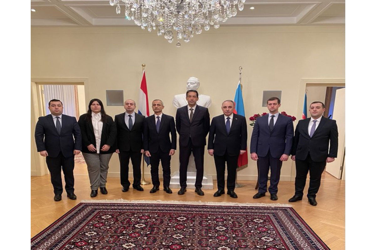 Baş prokuror Kamran Əliyev Niderlanda səfər edib