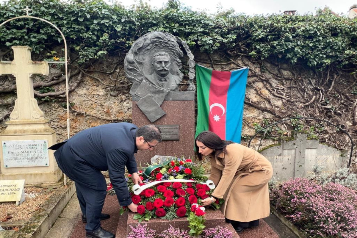 Leyla Abdullayeva visited the grave of Alimardan Bey Topchubashov-PHOTO 
