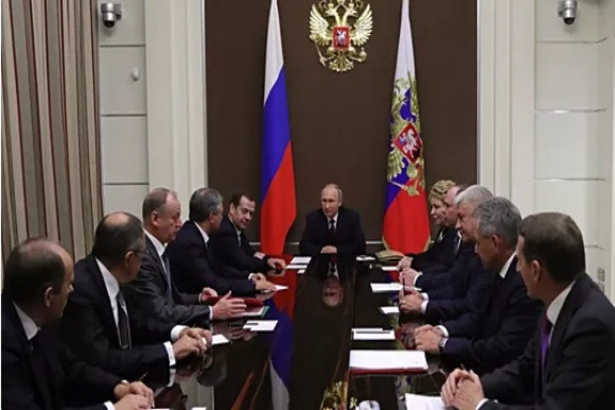 Putin: Putin discusses special military operation with Security Council