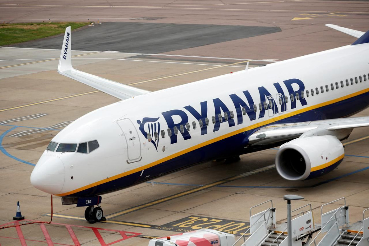 No bomb found in Ryanair flight from Poland that landed in Athens