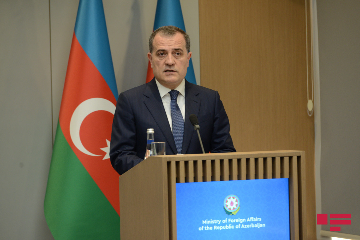 Jeyhun Bayramov visits Uzbekistan to attend the ECO event