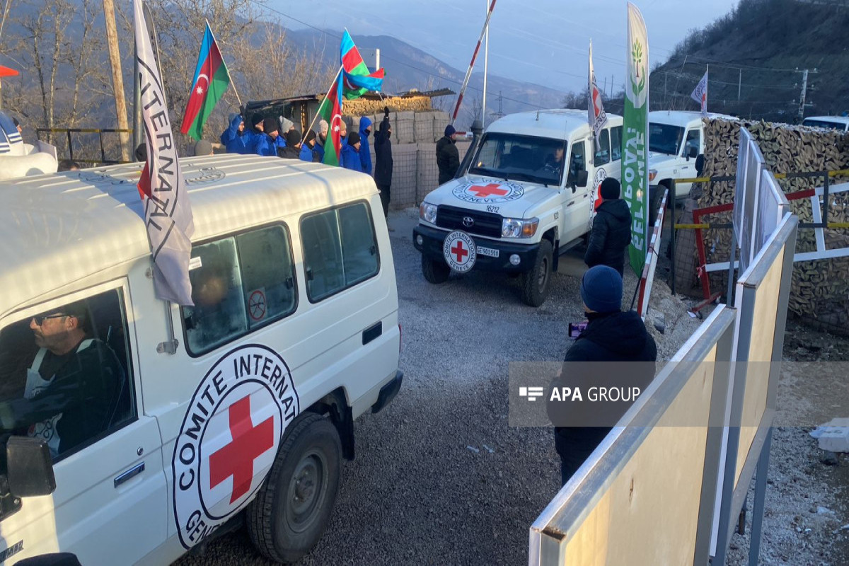 Six ICRC vehicles,  passed from Azerbaijan's Khankandi to Lachin, returned back -VIDEO -UPDATED 
