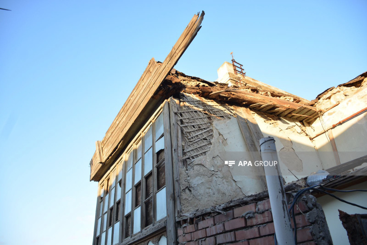 Xətai rayonunda qəzalı bina söküləcək, sakinlərə kompensasiya veriləcək - FOTO 